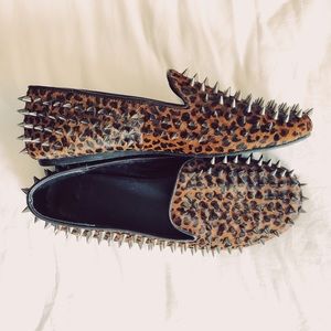 UNIF Hellraiser flats